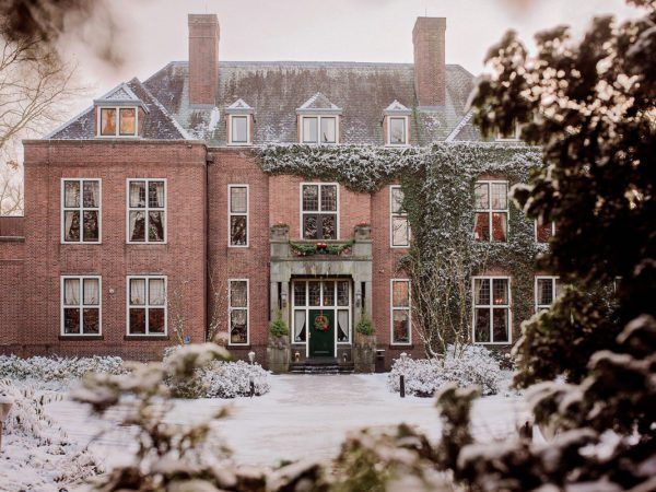 Langoed Huize Bergen in de sneeuw tijdens de Kerstdagen