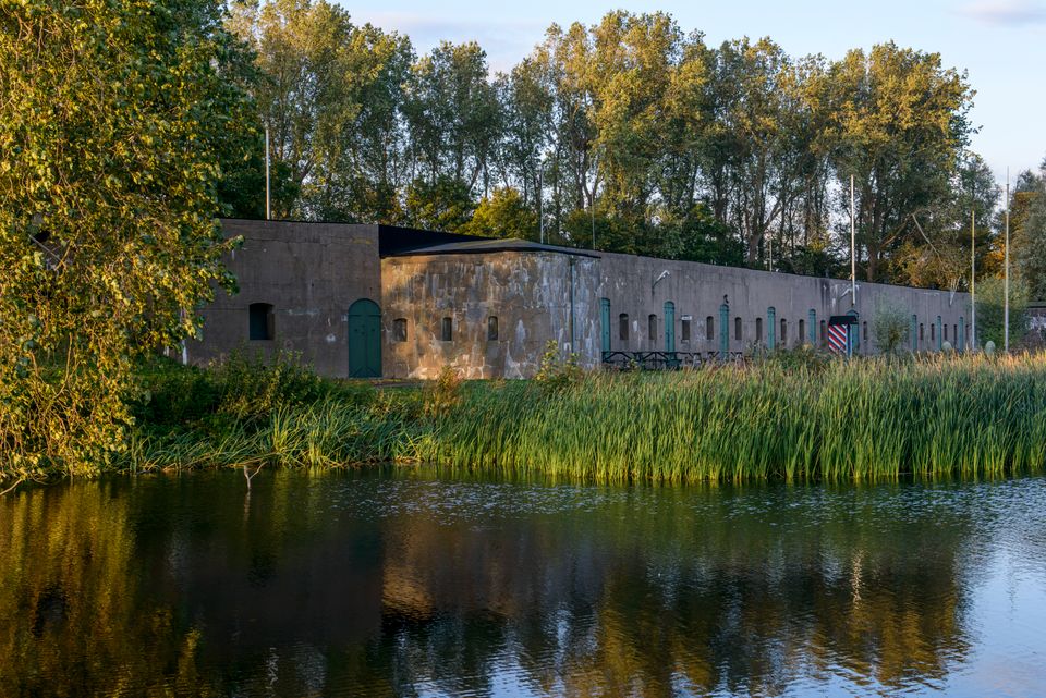 Fort aan den Ham met fortgracht.