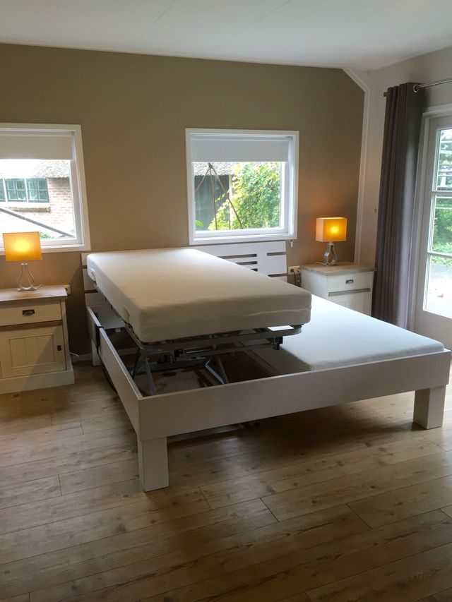 Rolstoeltoegankelijk bed