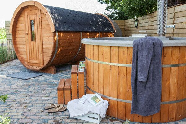 Sauna en Hottub Bedstee Boerderij