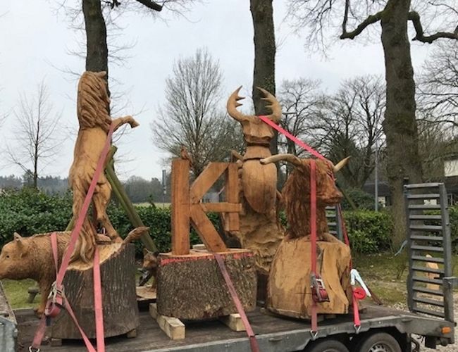 Houtsculpturen