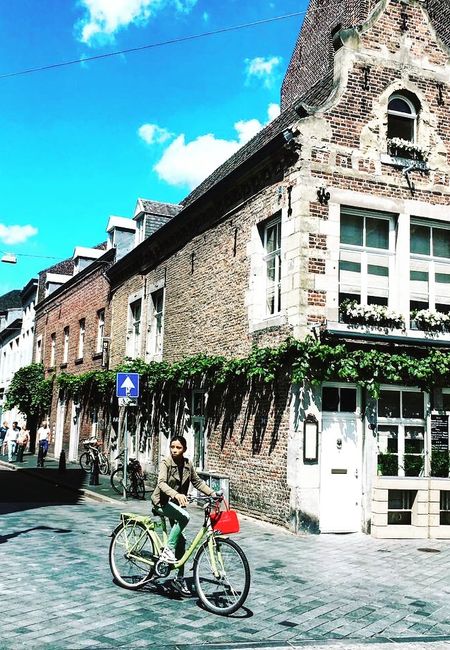 B&B Gracht 62 Maastricht street