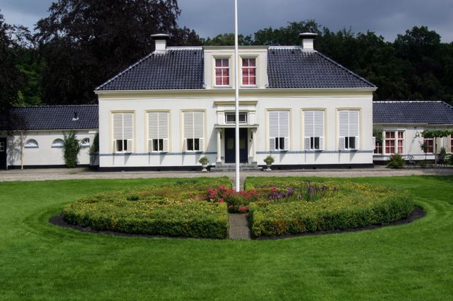 Voorzijde van 'Klein Soestdijk' in Veenhuizen.
