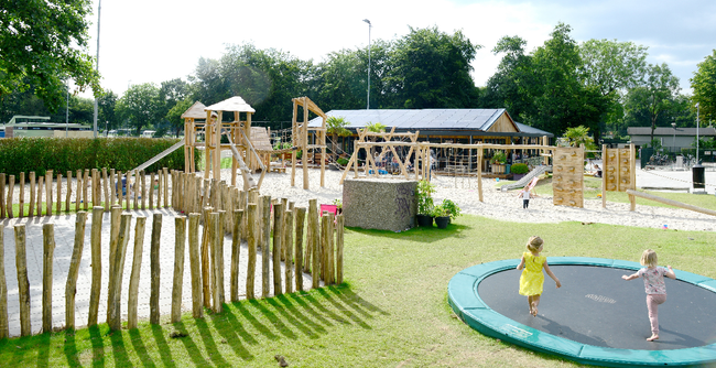 speeltuin blik en burgers