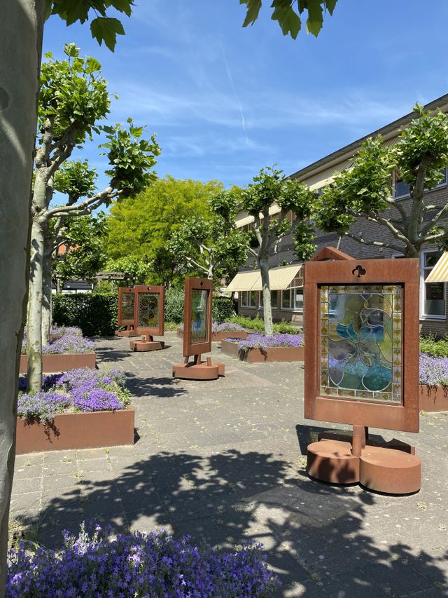 Foto van plein voor Bridgemuseum