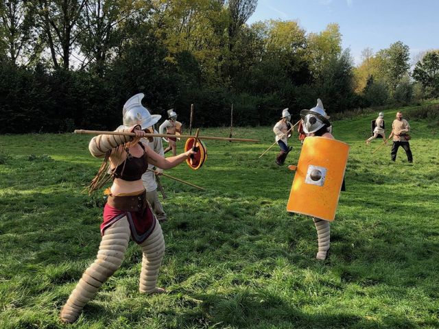 Gladiatorengevecht tijdens een voorstelling over de Bataafse Opstand