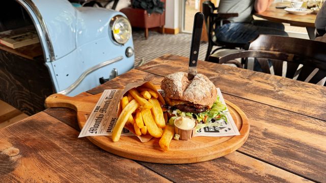 Restaurant De Veenderij op het Toon Kortooms Park