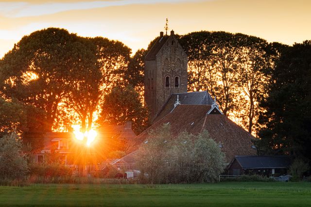 Lytsewierrum zonsondergang