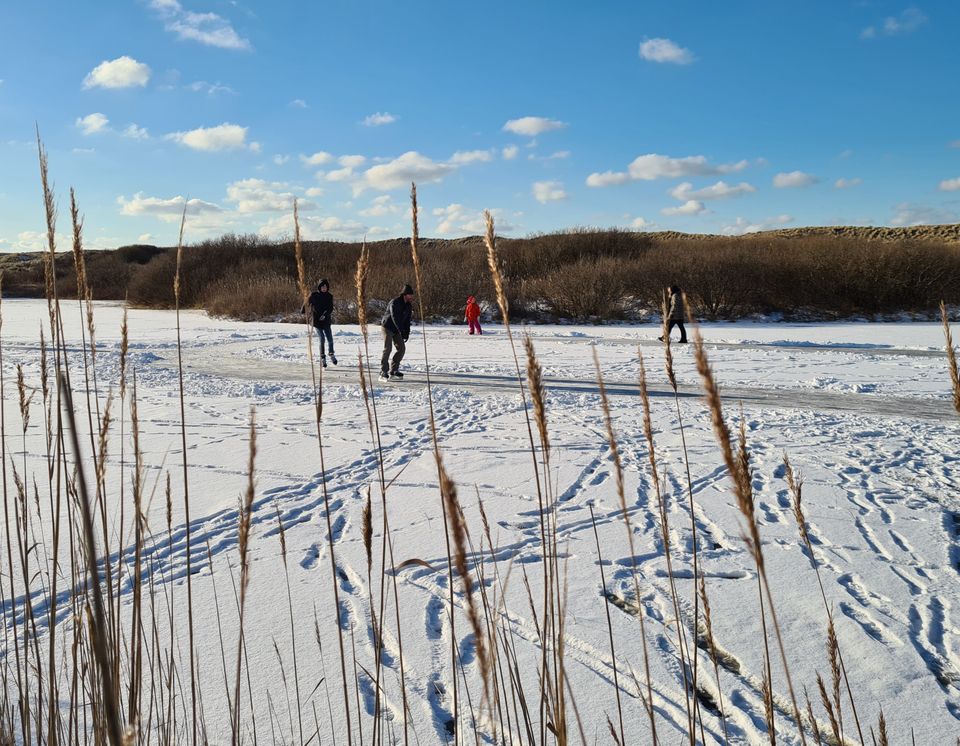 schaatsen op plas bij kroonspolders Vlieland