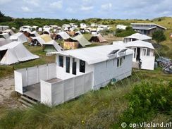 tenthuis voor 6 personen in de duinen bij het strand