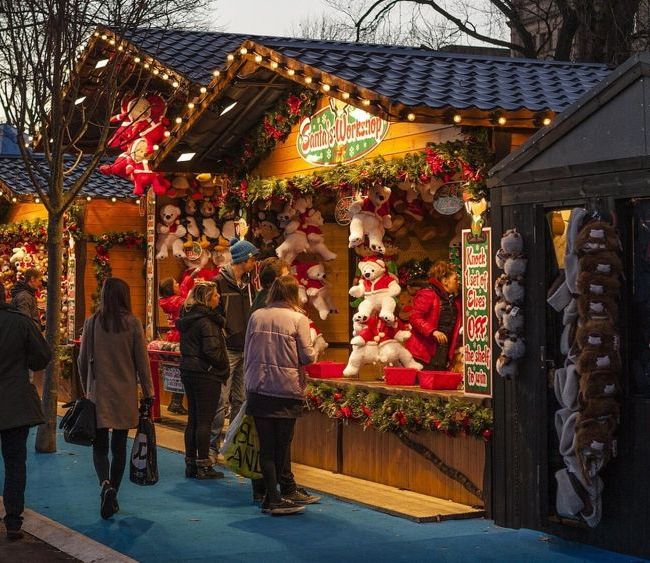 Kerstmarkt en kerstbomenactie Zaandijk