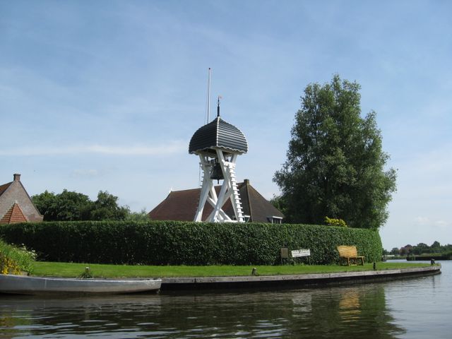 klokkenstoel in broek
