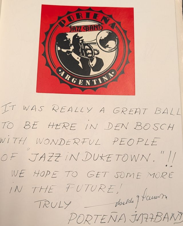 Fragment uit artiestenboek Jazz in Duketown