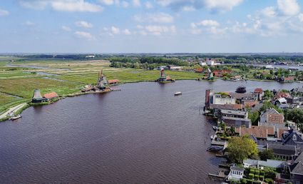 Drone foto van de Zaanse Schans