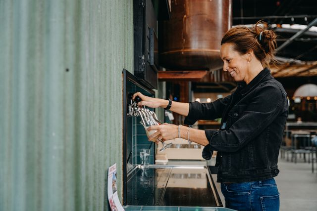 Eigen wijntje tappen bij de Houthallen