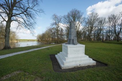 Foto van het Mobilisatiemonument in Willemstad.