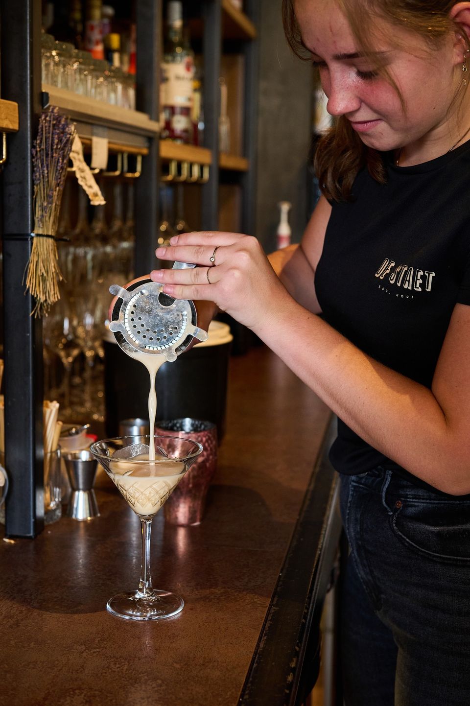 De Staet cocktail op terras