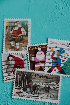 Collage Café: Christmas De-Stress