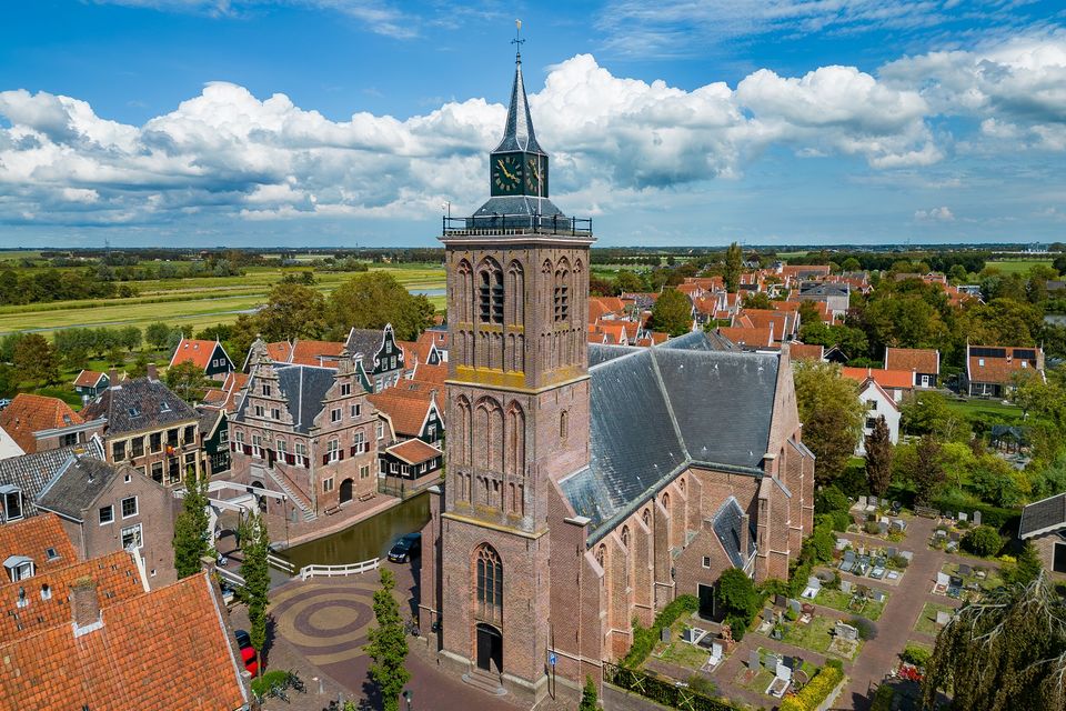 Grote Kerk de Rijp dronefoto