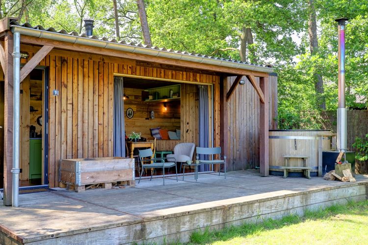 Cabin met hottub bij in de Hei