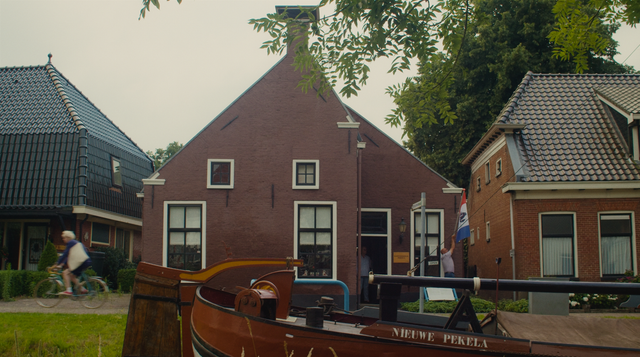 Twee filmstills en een poster van Fleur Nonnekes.