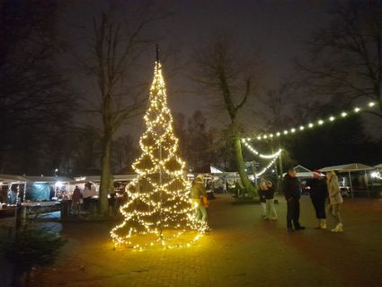 Gezellige kerstmarkt De Naturij