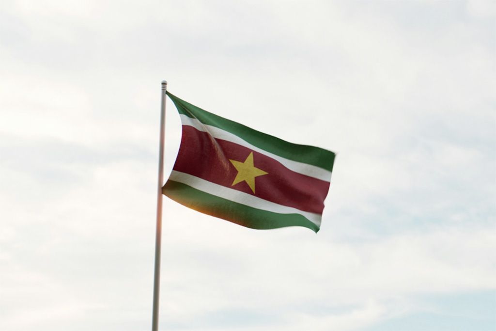 De vergeten geschiedenissen van Suriname