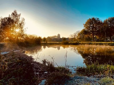 zicht op de Bernadettekerk van Spoordonk
