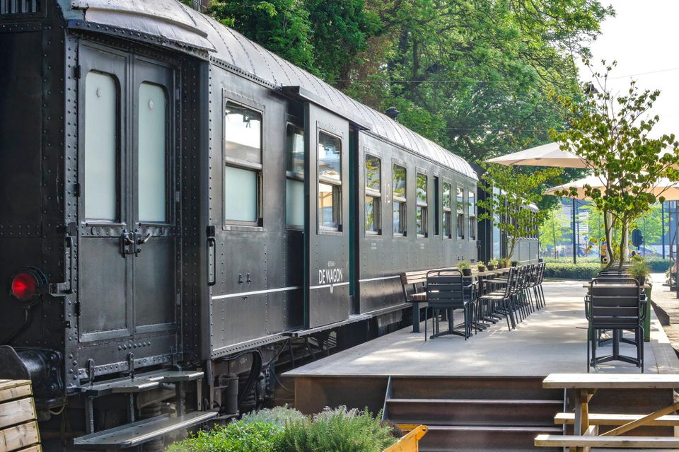 DeWagon-Spoorzone-Tilburg-diner-borrelen-trein-hapjes