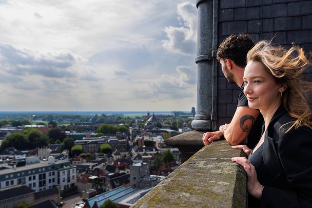 Bezoekers op de toren van de Sint-Jan