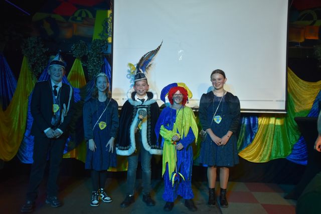 Jugendprinzen empfangen die Raoper