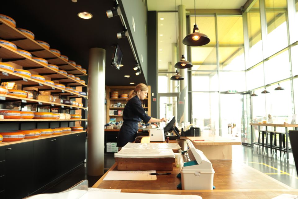 Binnenkant CONO Kaaswinkel