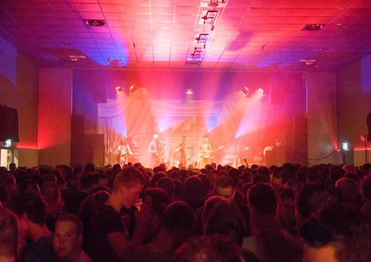 Zaal Tijssen Vlierden- Kermis Vlierden