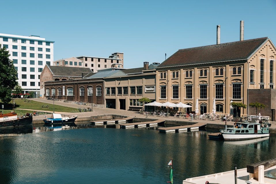 Bassin in het Sphinxkwartier in Maastricht