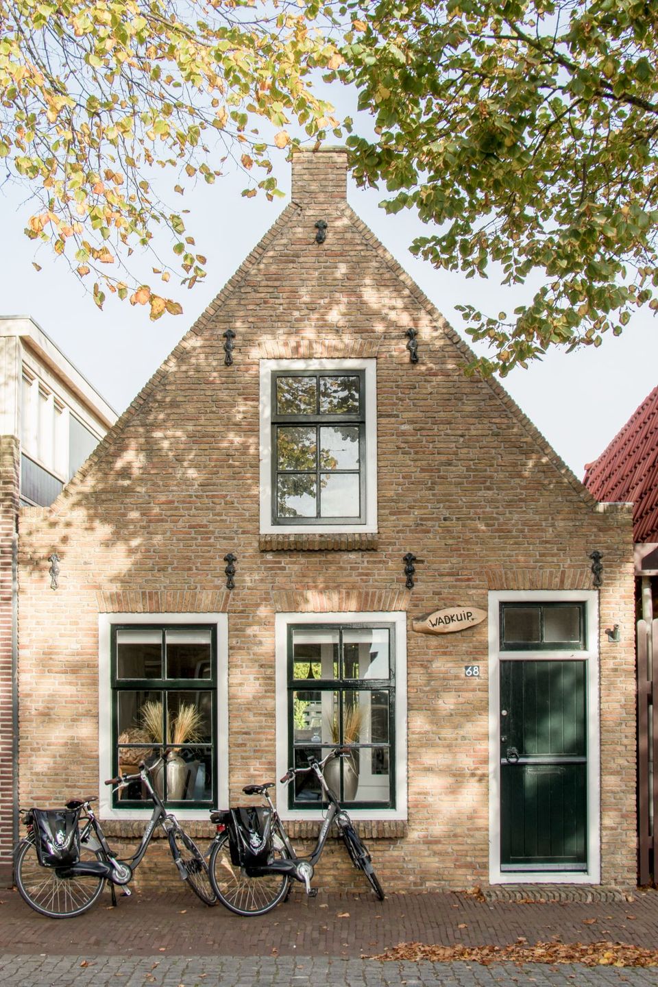 Vooraanzicht huisje Wadkuip, Dorpsstraat 68 Vlieland