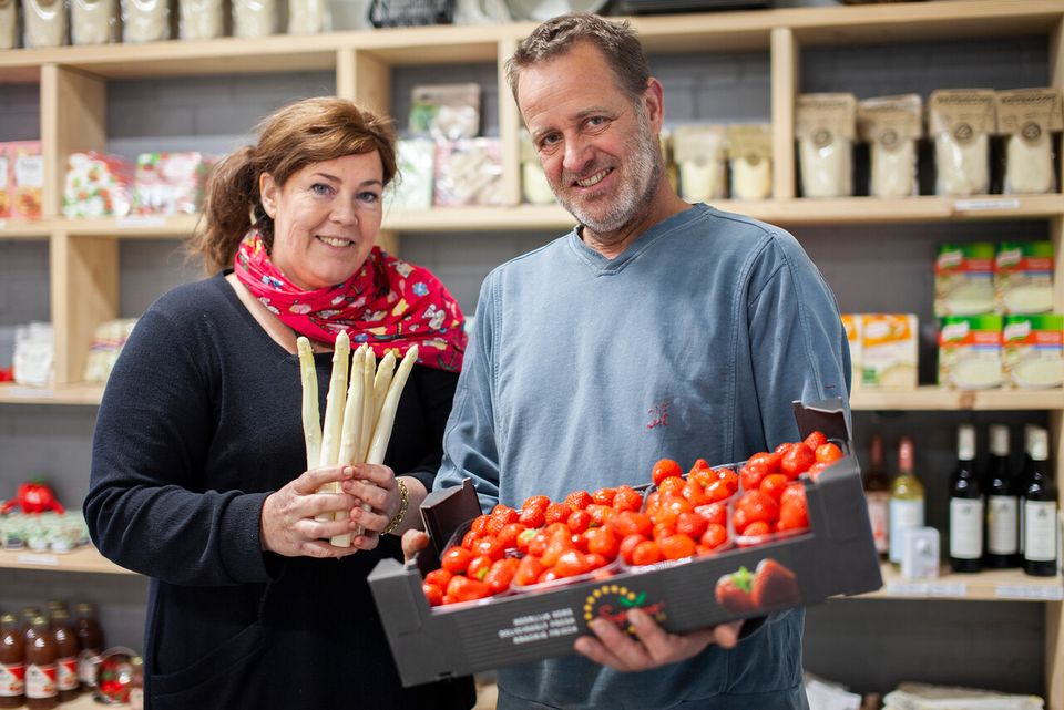 't Winkeltje boerderijwinkel asperges en aardbeien