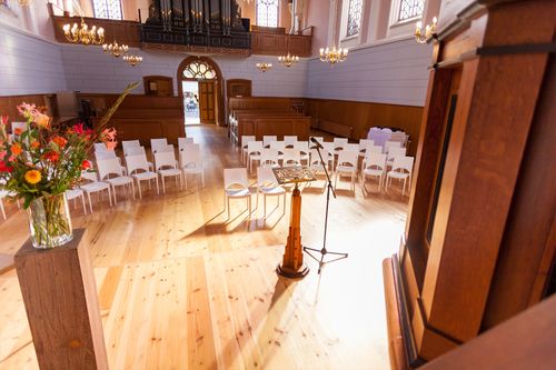 De binnenkant van de Lutherse Kerk