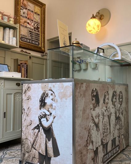 Cafetaria en IJssalon De Nozems