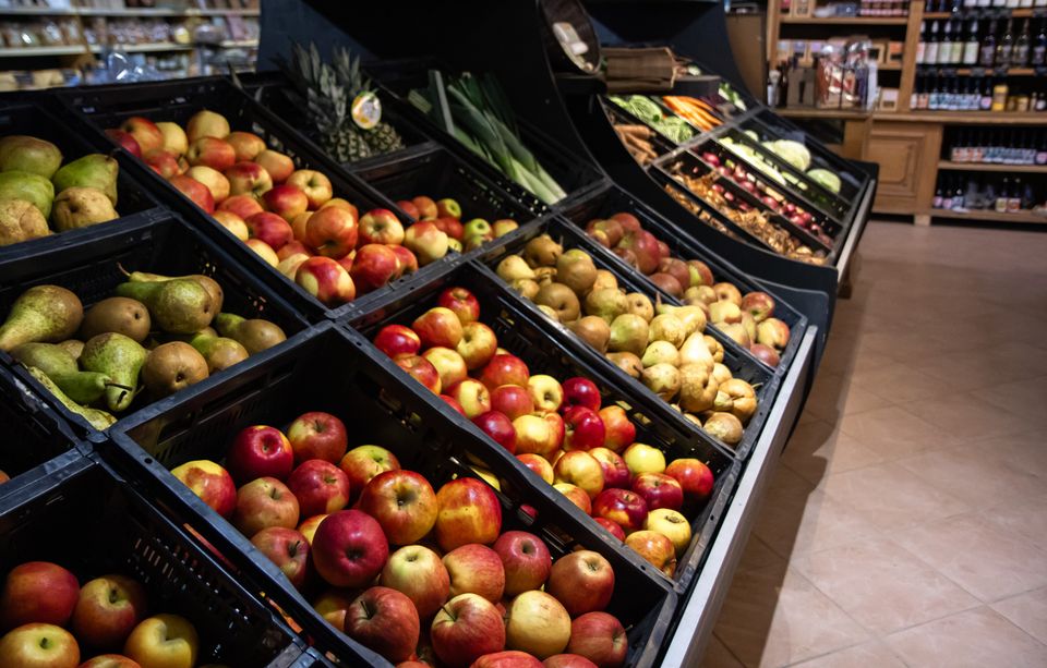 Stelling met fruit en groente