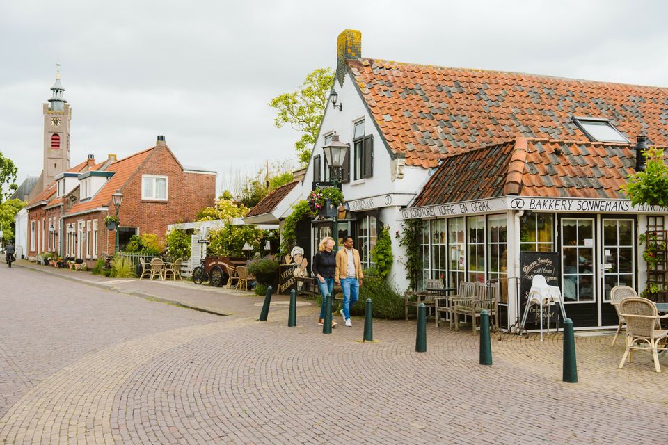 Op-Schouwen-Duiveland-dorp-Burgh-Haamstede