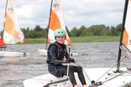Leer zeilen bij Zeilschool Neptunus in Idskenhuizen.