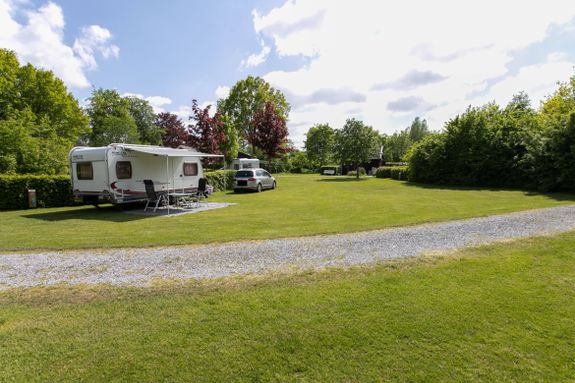 Camping De Oosterweide plek 24 & 25