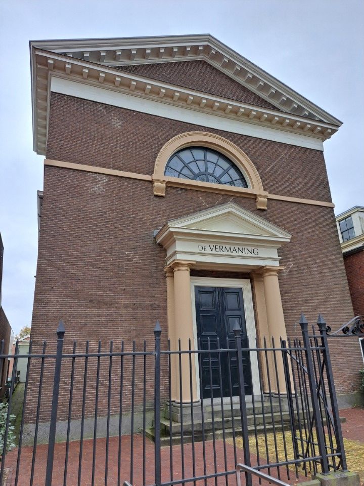 Buitenkant van de Wormerveerse Vermaning