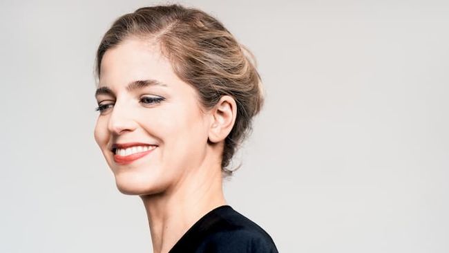 Karina Canellakis dirigeert Tsjaikovski en Sibelius