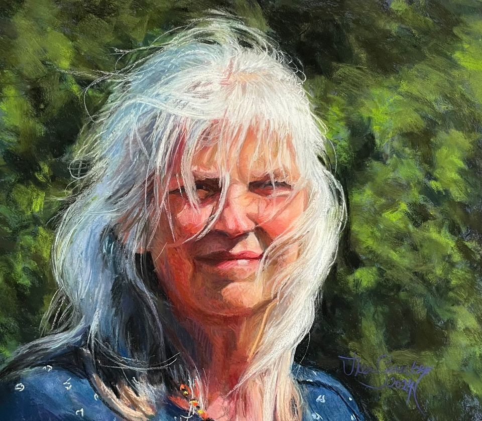 Zelfportret 2024, 37 x 40 cm, pastelkrijt, door Thea Gerritsen.