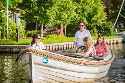 Varen in de middag op een zomerdag