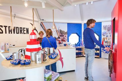 Bezoekerscentrum en VVV Stavoren