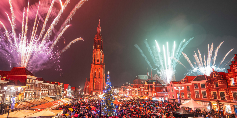 Opening van Lichtjesavond 2023 met vuurwerk op de Markt