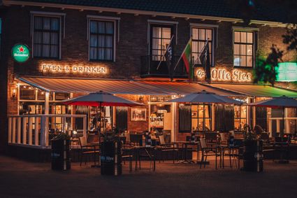 Olle Stee bei Nacht
