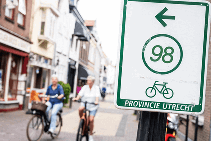 Bordje fietsknooppunt in centrum Montfoort